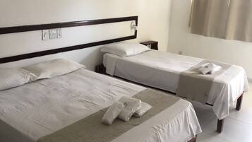 Frigobar, ferros/tábuas de passar roupa, Wi-Fi de cortesia