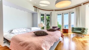 5 chambres, fer et planche à repasser, Wi-Fi gratuit, draps fournis