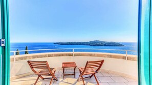 Terrace/patio - Villa Historical Dubrovnik - luxury, location, views, authentic charm by MyWaycation (Dubrovnik)