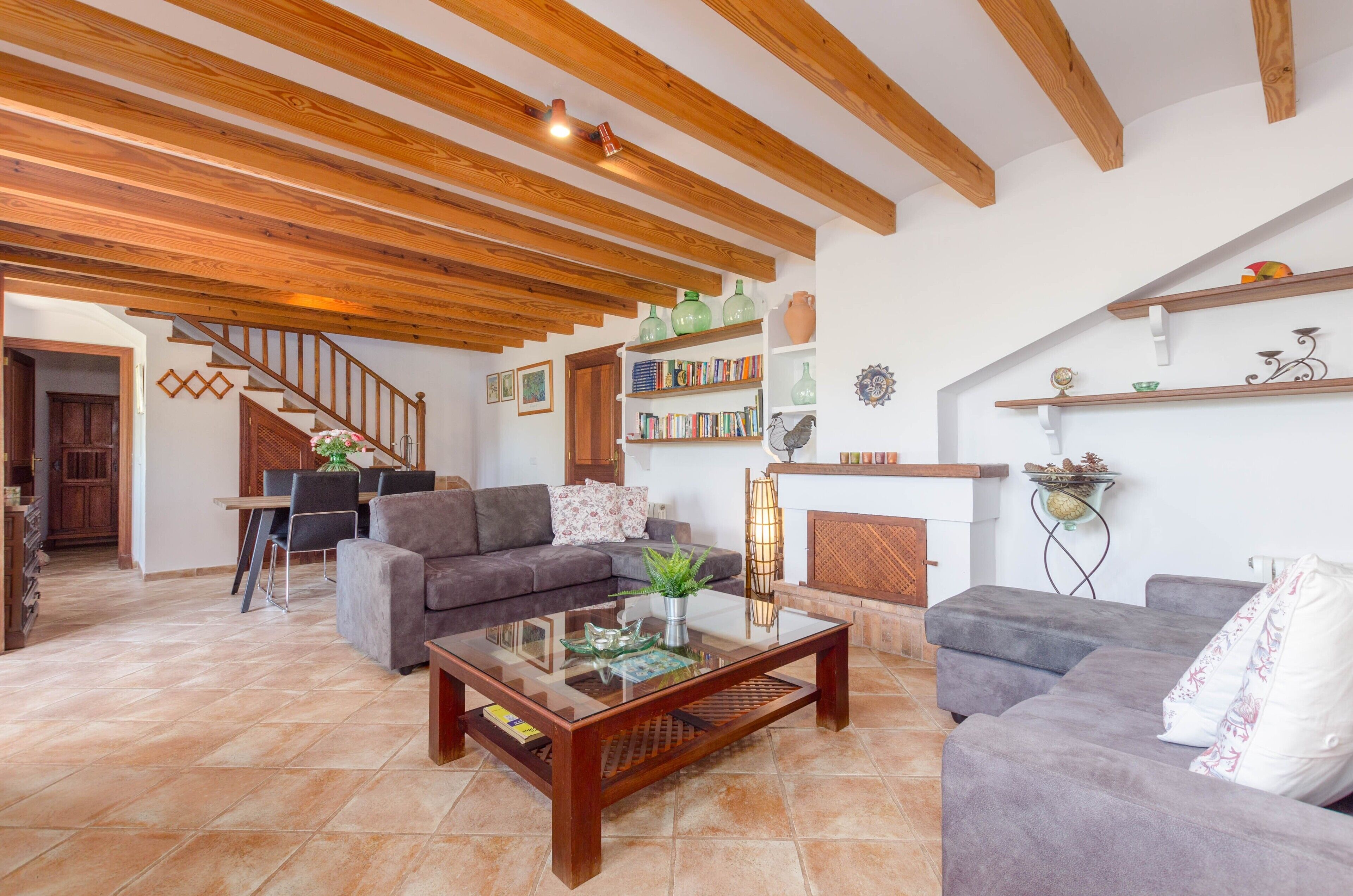 Télévision, chaîne hi-fi