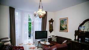 Family House, 5 Bedrooms | Living area | Flat-screen TV - Villa Carpe Diem (Siófok)