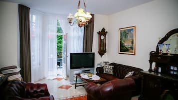 Rumah Keluarga, 5 kamar tidur | Area keluarga | TV layar datar