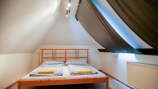 Family House, 5 Bedrooms | In-room safe, iron/ironing board, cribs (free) - Villa Carpe Diem (Siófok)