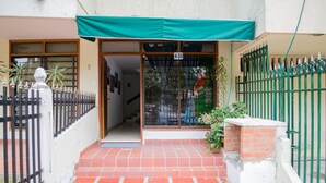 Unclassified image, 3 of 35, button - Hostal Ocean View - Hostel (Cartagena)