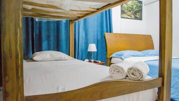 Asrama Umum Ekonomi, kamar mandi umum | Wi-Fi gratis dan seprai linen