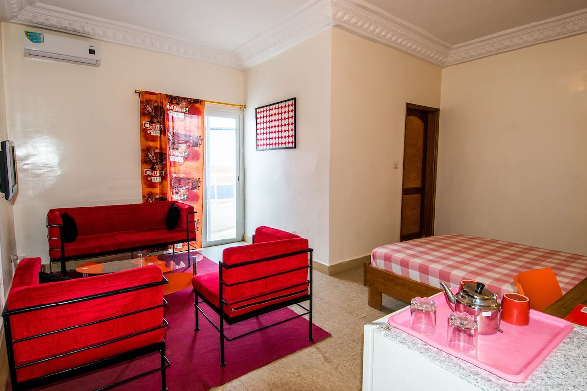 Standard Room | Desk, WiFi (free)