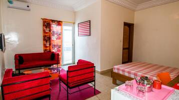 Kamar Standar | Meja kerja dan Wi-Fi gratis