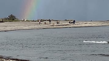 In Strandnähe, Liegestühle