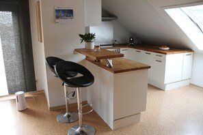 Fridge, oven, dishwasher, toaster