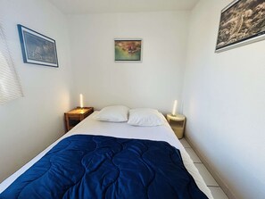 2 bedrooms