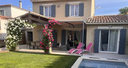 St Rémy de Provence, recent villa, 4 bedrooms / 2 bathrooms between Alpilles and downtown