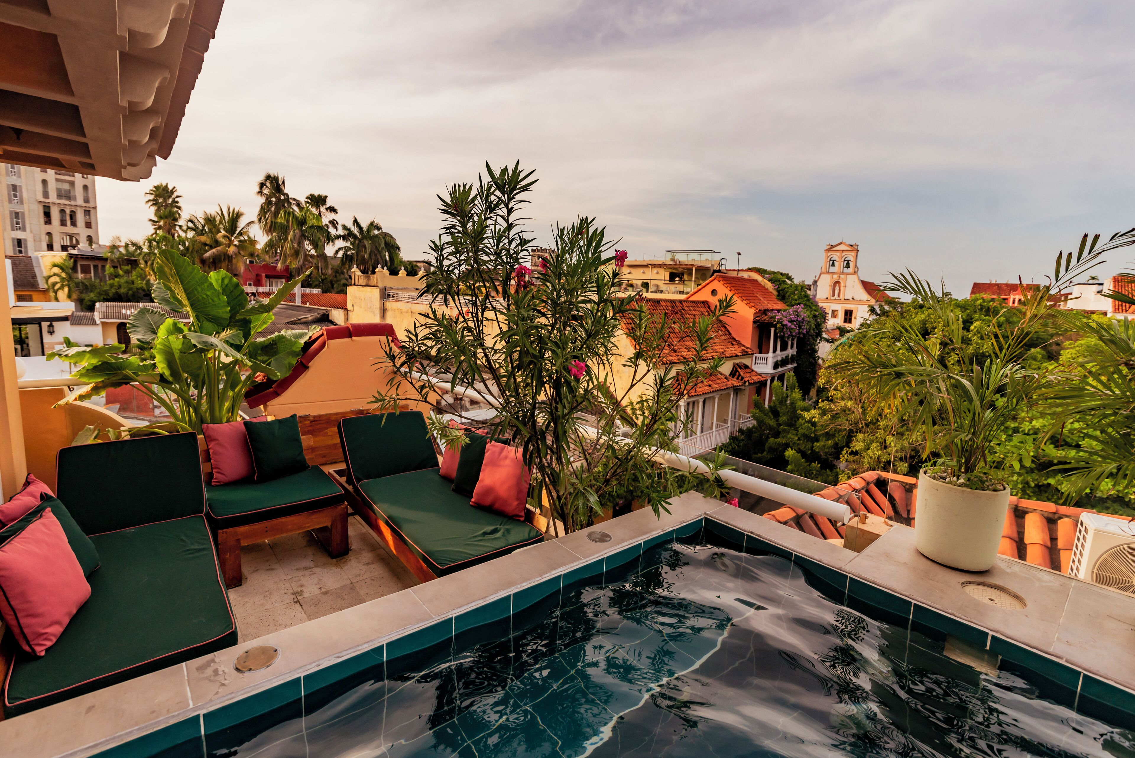 Deluxe Penthouse, 2 Bedrooms, Private Pool | Premium bedding, in-room safe, desk, blackout drapes