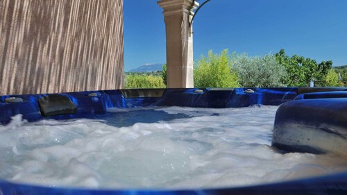 Luxury 150 m2 villa with heated pool and private spa.Aillan Hervé