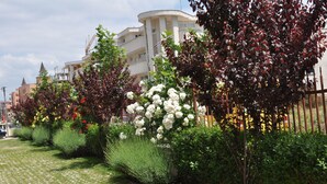 Unclassified image, 4 of 39, button - Sunny Holiday Apartments (Sunny Beach)