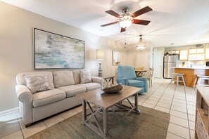 Fernseher, Stereoanlage