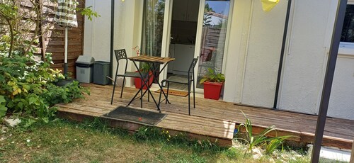 2* furnished studio - La Maison aux Mille Roses