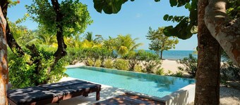 Einzigartiger Bungalow am Meer mit 4 Schlafzimmern und Pool! In der Nähe von Placencia Village!
