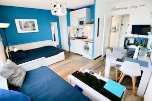 Estudio, baño privado, vistas al mar | 1 dormitorio