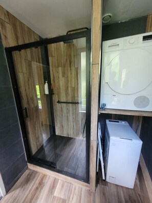 Apartment, Private Bathroom, Sea View | Bathroom