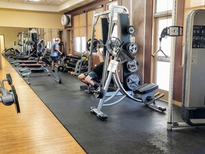 Fitness facility - 25% off 7-Night stay❤3 King Beds Private Pool/Spa💦Mtn Views Pickleball #107429 (La Quinta)