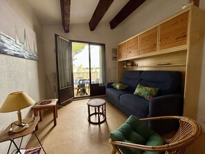 Uklassifisert bilde, 3 av 9, knapp