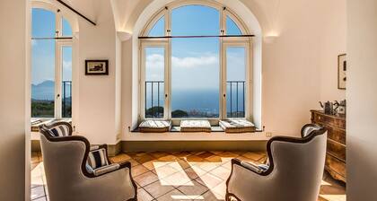 Luxury historical wonderful 5 Master suites Villas with new pool, AC,Garden