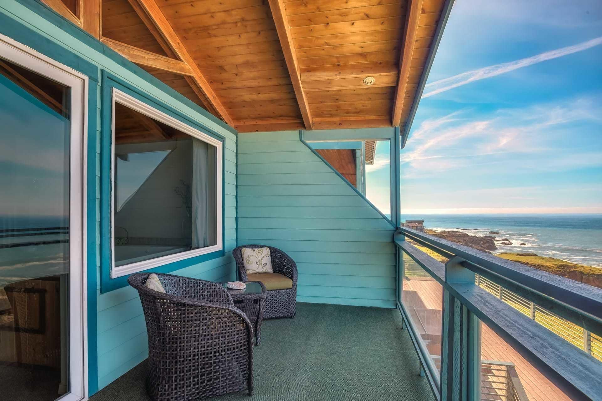 Deluxe Suite, Jetted Tub | Balcony view