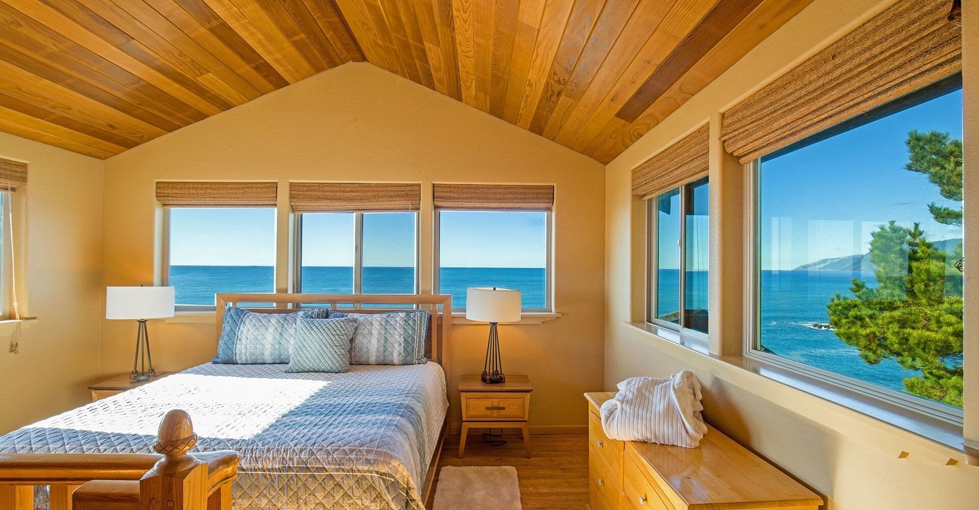 頂層客房 | 熨斗/熨衫板、免費 Wi-Fi、床單