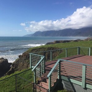 Property grounds - Inn Of The Lost Coast (Shelter Cove)