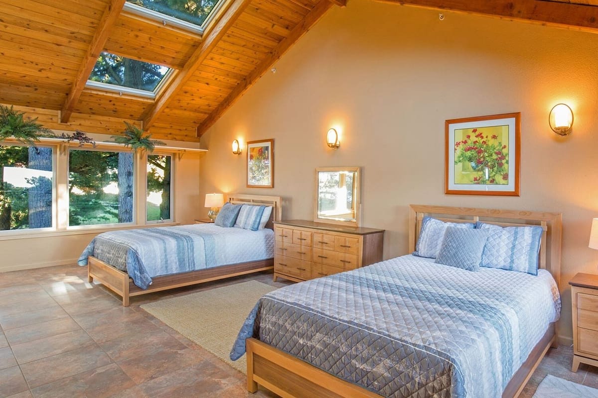 Loftsleilighet | Strykejern/-brett, wi-fi (inkludert) og sengetøy