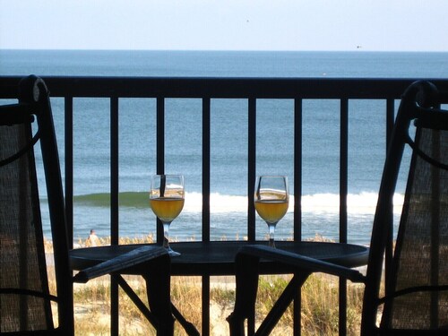 True DIRECT Oceanfront - Admiral's Row 305 - Right on the Beach!  Best View!