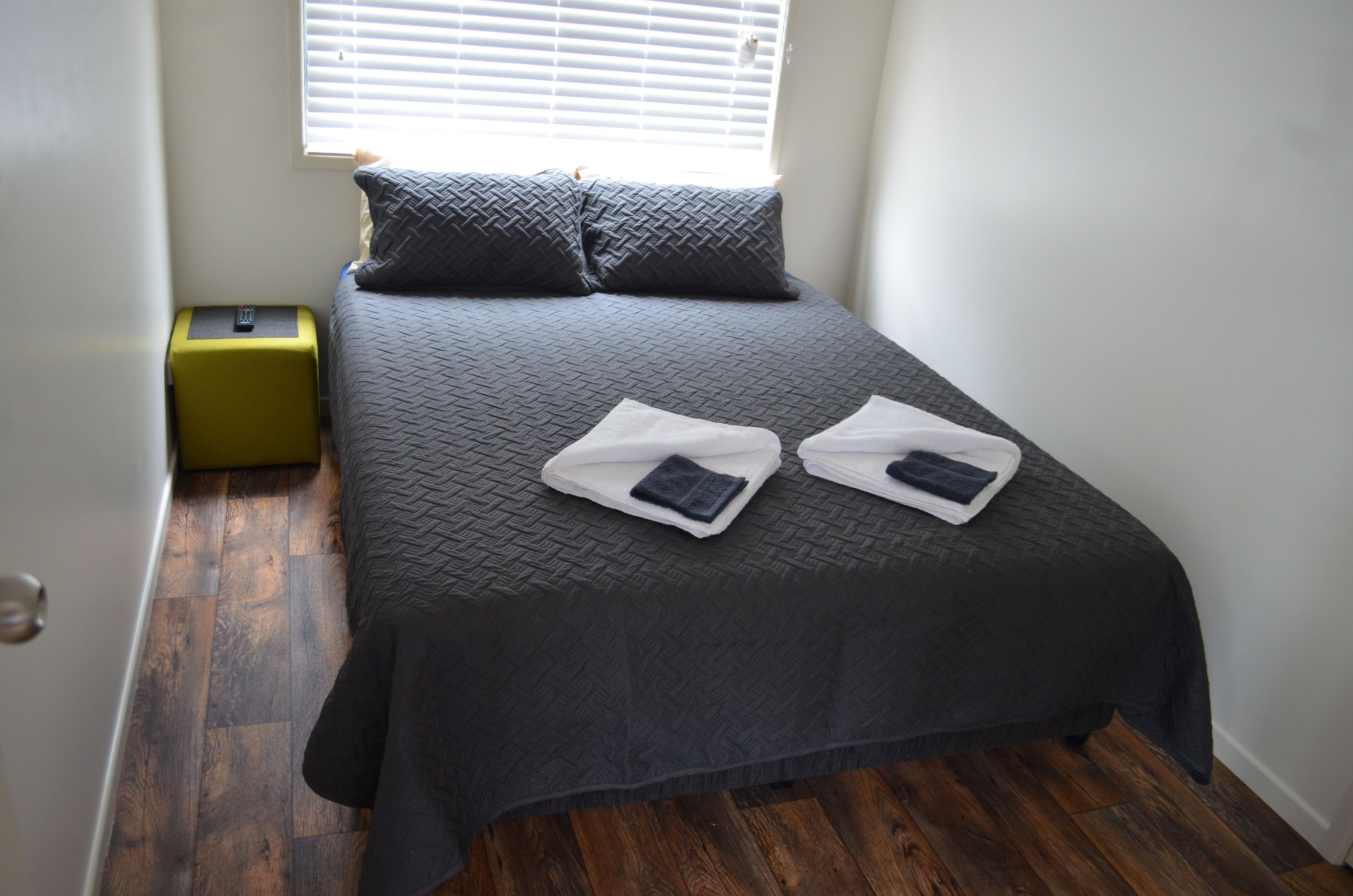 Premium bedding, desk, iron/ironing board, free WiFi