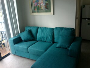 Deluxe Villa, 2 Bedrooms, Park View | Premium bedding, desk, iron/ironing board, free WiFi - Wondai Accommodation Units and Villas (Wondai)