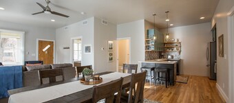 Stylish 2BR Retreat... Steps to CSU and Old Town Fun