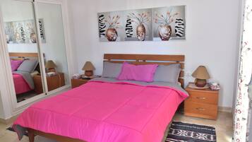 2 Schlafzimmer, Bügeleisen/Bügelbrett, Reisekinderbett, WLAN