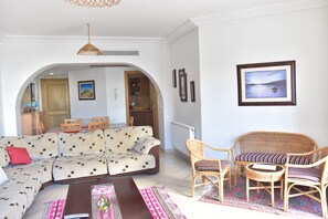 Téléviseur connecté, lecteur de DVD