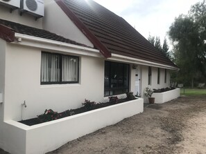 Property entrance - Lauradale Accommodation (Stellenbosch)