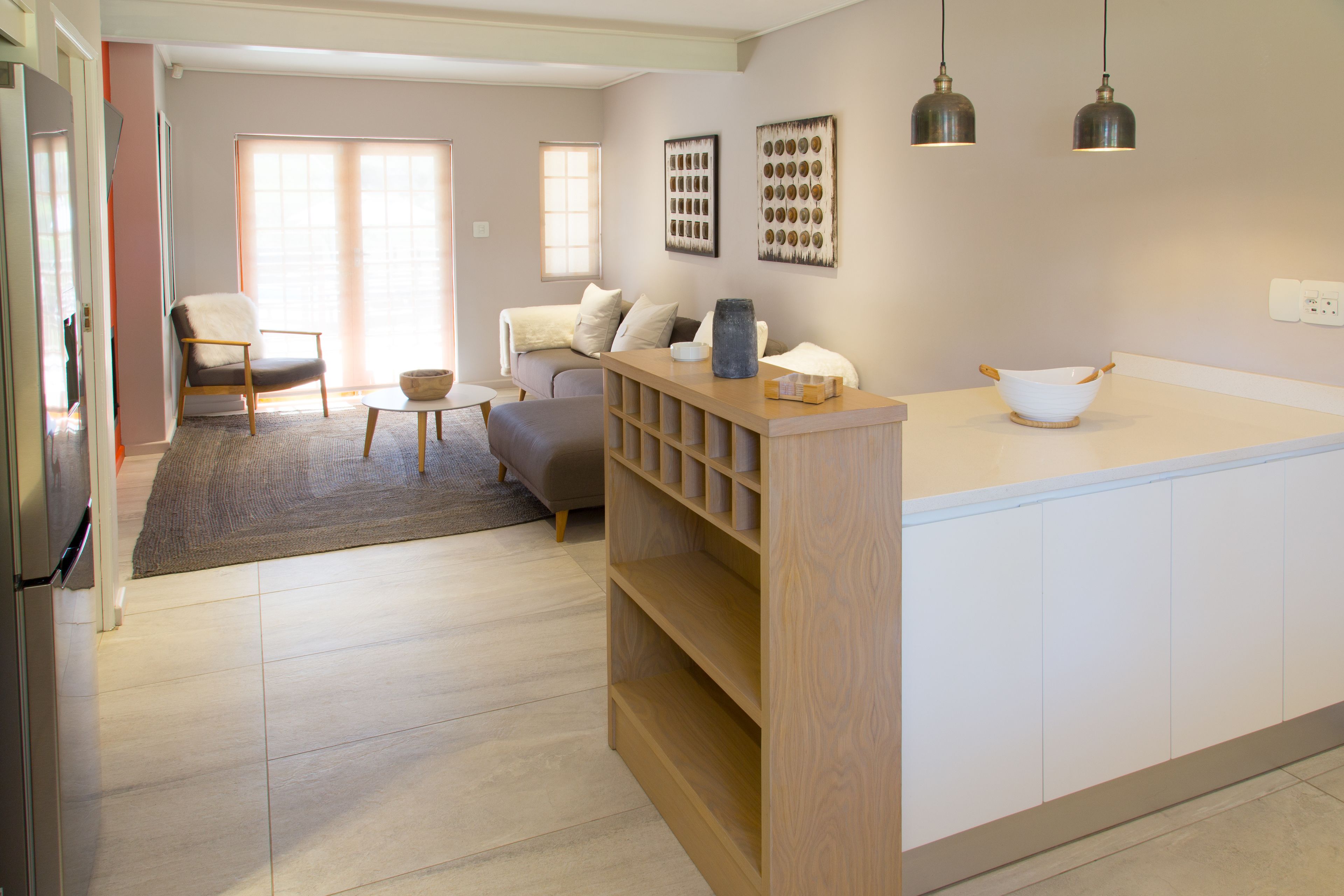 Lily: One-Bedroom Apartment | Cocina privada | Cafetera y tetera y tetera eléctrica 