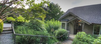3-Level Townhome in Yonahlossee Resort
