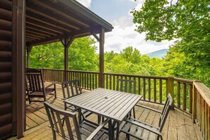 Outdoor dining - 4 BRLog Cabin with Grandfather Mountain Views, Hot Tub, Game Room & Spacious Decks (Seven Devils)