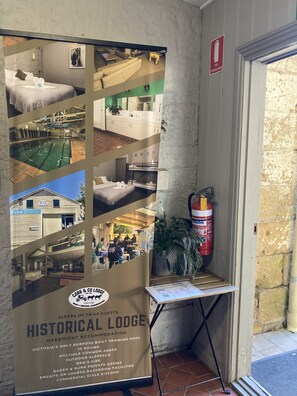 Interior entrance - Cobb & Co Lodge (Queenscliff)