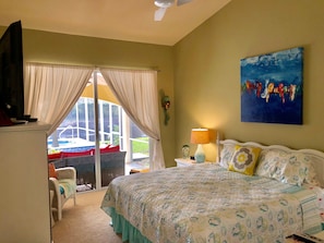 3 bedrooms, iron/ironing board, free WiFi, bed sheets - Southern Exposure, Gulf Access, Heated Pool Home with a Hot Tub and Large Lanai! (Cape Coral)
