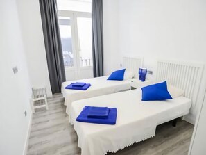 Spa - Top city centre apartment, 4 bedrooms and 3 bathrooms. Calle Nueva (Málaga)