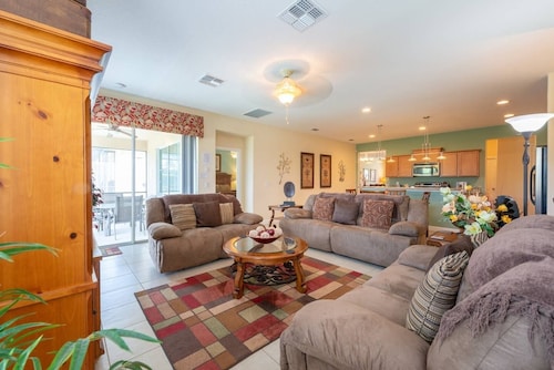 The Shire - Yksityinen uima-allas ja kylpylä, aidattu yhteisö, lähellä puistoja ja golfia