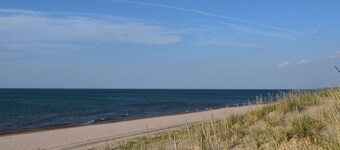 Ellies Cottage mit Cherry Beach Rechten