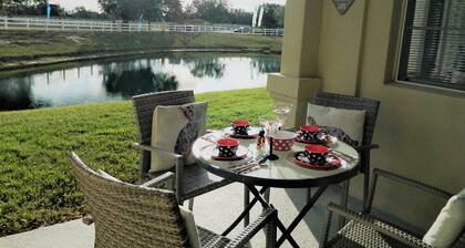 Affordable luxury Disney Escape – 3-Bed Condo, heated Pool, just 2 miles from I4