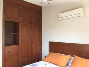 3 bedrooms, iron/ironing board, free WiFi, bed sheets - BEST VALUE & LOCATION IN NUEVO VALLARTA; Only long term (Nuevo Vallarta)