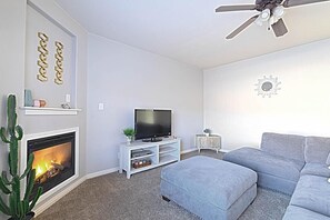 TV, fireplace, Hulu, DVD player