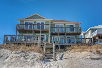 A Breath of Fresh Aire - the beach literally comes right up to your deck!!