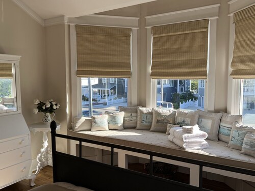 Charming Victorian Sunday-Sunday Rental